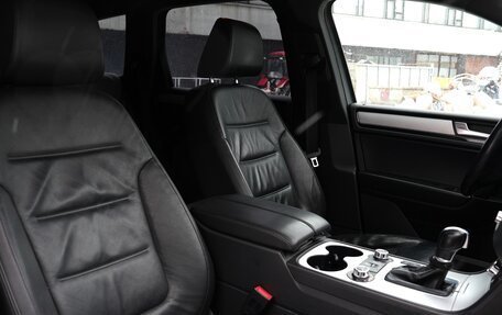 Volkswagen Touareg III, 2013 год, 1 850 000 рублей, 11 фотография