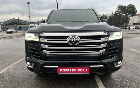 Toyota Land Cruiser, 2021 год, 11 000 000 рублей, 1 фотография