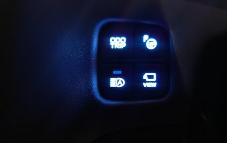 Toyota Crown, 2018 год, 2 900 000 рублей, 23 фотография