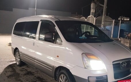 Hyundai Starex I рестайлинг, 2004 год, 720 000 рублей, 4 фотография