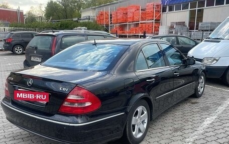 Mercedes-Benz E-Класс, 2003 год, 850 000 рублей, 2 фотография