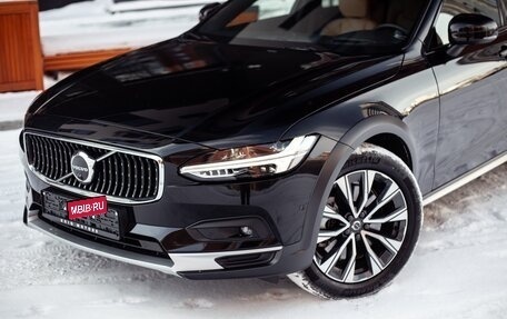 Volvo V90 Cross Country I рестайлинг, 2023 год, 7 700 000 рублей, 2 фотография