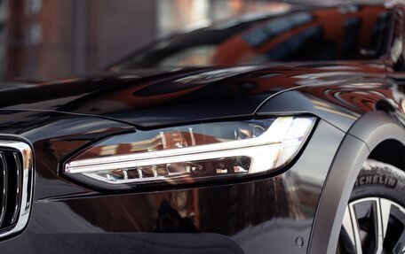 Volvo V90 Cross Country I рестайлинг, 2023 год, 7 700 000 рублей, 13 фотография