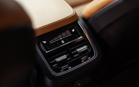 Volvo V90 Cross Country I рестайлинг, 2023 год, 7 700 000 рублей, 24 фотография