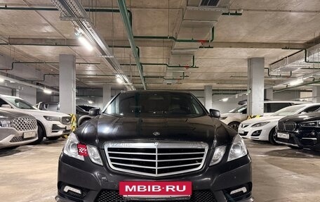 Mercedes-Benz E-Класс, 2011 год, 1 500 000 рублей, 2 фотография