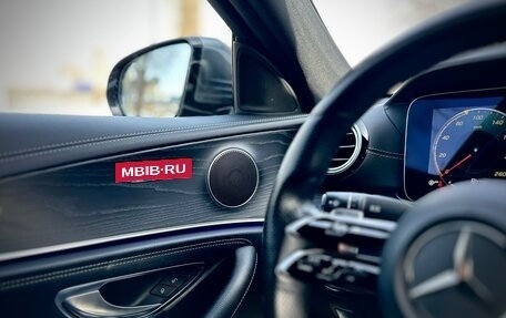 Mercedes-Benz E-Класс, 2021 год, 5 300 000 рублей, 10 фотография