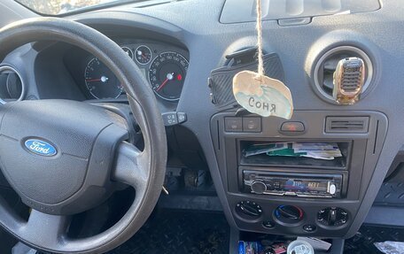 Ford Fusion I, 2007 год, 280 000 рублей, 4 фотография