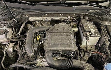 Volkswagen Golf VII, 2019 год, 1 700 000 рублей, 15 фотография