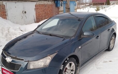 Chevrolet Cruze II, 2012 год, 570 000 рублей, 3 фотография