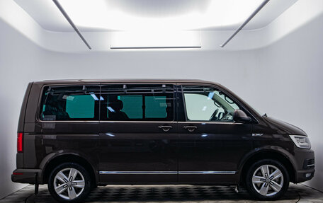 Volkswagen Multivan T6 рестайлинг, 2017 год, 3 690 000 рублей, 4 фотография