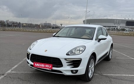 Porsche Macan I рестайлинг, 2014 год, 2 030 000 рублей, 2 фотография