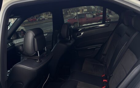 Mercedes-Benz E-Класс, 2013 год, 2 150 000 рублей, 12 фотография