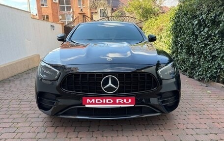 Mercedes-Benz E-Класс, 2021 год, 6 890 000 рублей, 3 фотография