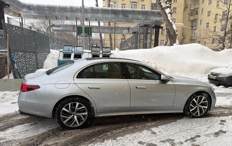 Mercedes-Benz E-Класс, 2024 год, 5 500 000 рублей, 2 фотография