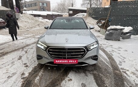 Mercedes-Benz E-Класс, 2024 год, 5 500 000 рублей, 6 фотография