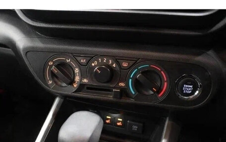 Toyota Raize I, 2023 год, 1 200 060 рублей, 19 фотография