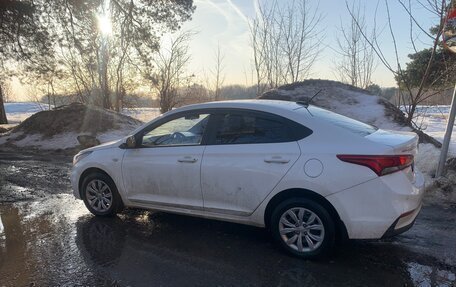Hyundai Solaris II рестайлинг, 2018 год, 690 000 рублей, 4 фотография