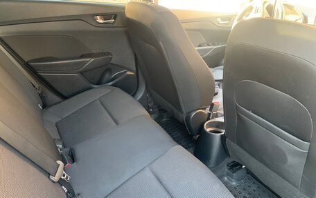 Hyundai Solaris II рестайлинг, 2018 год, 690 000 рублей, 7 фотография