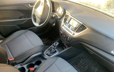 Hyundai Solaris II рестайлинг, 2018 год, 690 000 рублей, 6 фотография