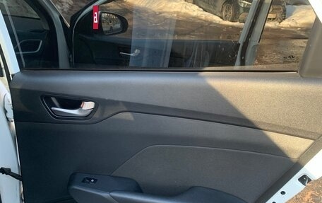 Hyundai Solaris II рестайлинг, 2018 год, 690 000 рублей, 8 фотография