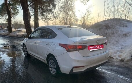 Hyundai Solaris II рестайлинг, 2018 год, 690 000 рублей, 3 фотография