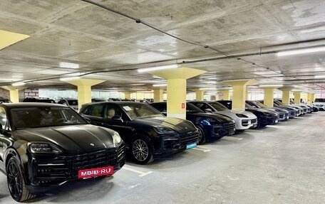 Porsche Cayenne III, 2026 год, 18 500 000 рублей, 3 фотография