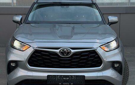 Toyota Highlander, 2022 год, 5 090 000 рублей, 6 фотография