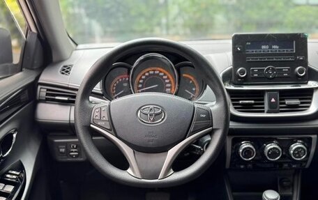 Toyota Yaris XP150 рестайлинг, 2022 год, 1 100 060 рублей, 20 фотография