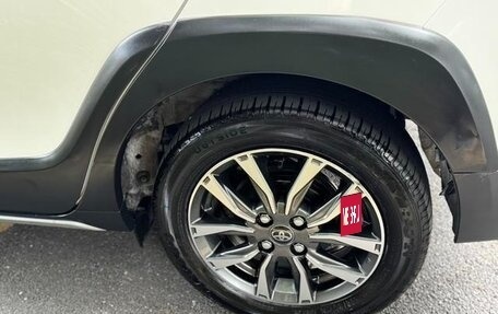 Toyota Yaris XP150 рестайлинг, 2022 год, 1 100 060 рублей, 31 фотография