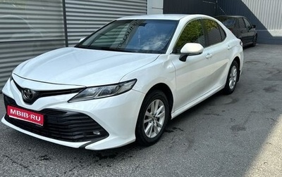 Toyota Camry, 2018 год, 1 750 000 рублей, 1 фотография