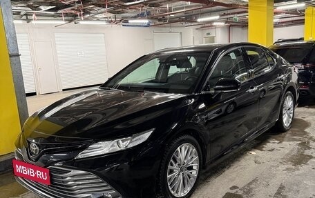 Toyota Camry, 2019 год, 3 490 000 рублей, 3 фотография
