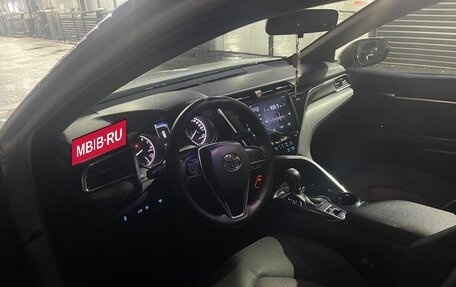 Toyota Camry, 2018 год, 1 750 000 рублей, 5 фотография