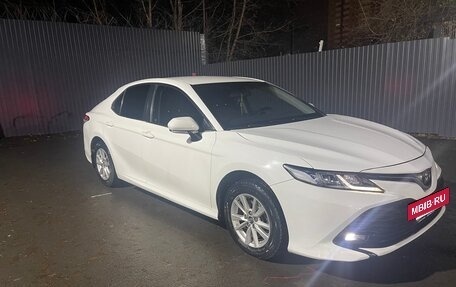 Toyota Camry, 2018 год, 1 750 000 рублей, 7 фотография