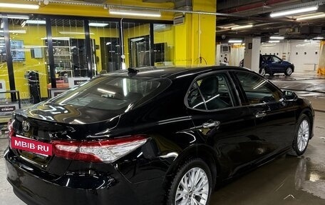 Toyota Camry, 2019 год, 3 490 000 рублей, 5 фотография