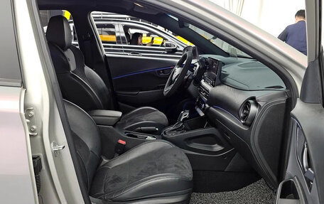 Hyundai Kona I, 2023 год, 1 800 060 рублей, 6 фотография