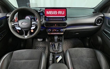 Hyundai Kona I, 2023 год, 1 800 060 рублей, 8 фотография