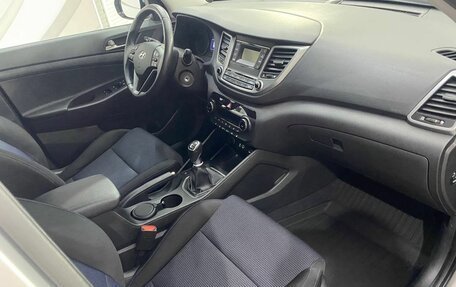 Hyundai Tucson III, 2018 год, 2 250 000 рублей, 14 фотография