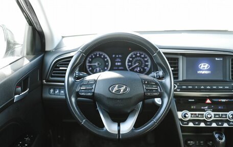 Hyundai Elantra VI рестайлинг, 2020 год, 1 629 000 рублей, 17 фотография