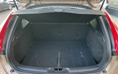 Volvo V40 Cross Country I, 2013 год, 1 299 000 рублей, 13 фотография