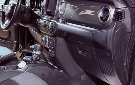 Jeep Wrangler, 2022 год, 5 650 000 рублей, 6 фотография