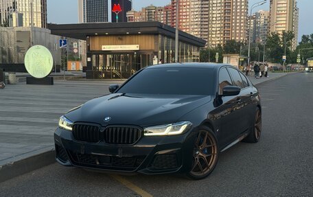 BMW 5 серия, 2020 год, 6 250 000 рублей, 2 фотография