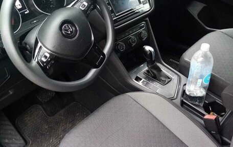 Volkswagen Tiguan II, 2017 год, 1 930 000 рублей, 5 фотография