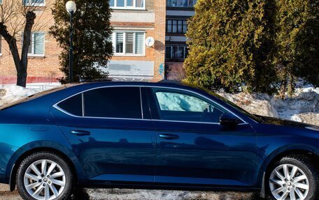 Skoda Superb III рестайлинг, 2018 год, 2 150 000 рублей, 5 фотография