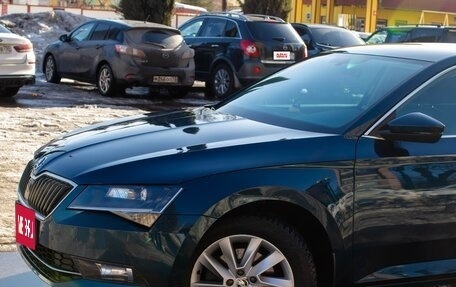 Skoda Superb III рестайлинг, 2018 год, 2 150 000 рублей, 3 фотография