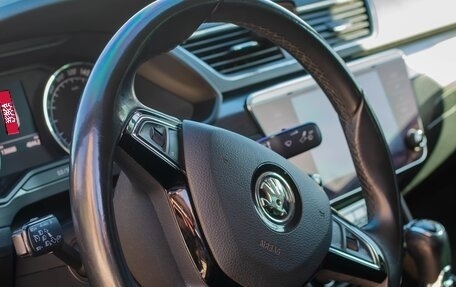 Skoda Superb III рестайлинг, 2018 год, 2 150 000 рублей, 24 фотография