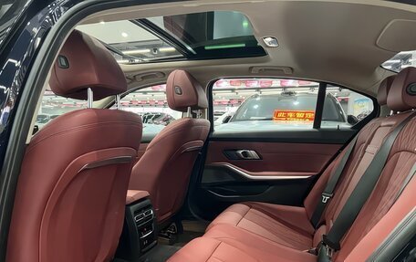 BMW 3 серия, 2023 год, 3 650 000 рублей, 15 фотография