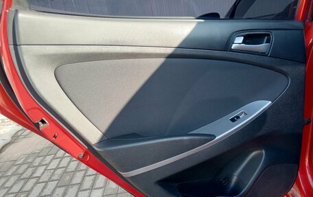 Hyundai Solaris II рестайлинг, 2014 год, 915 000 рублей, 20 фотография