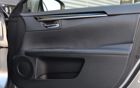 Lexus ES VII, 2016 год, 2 190 000 рублей, 33 фотография