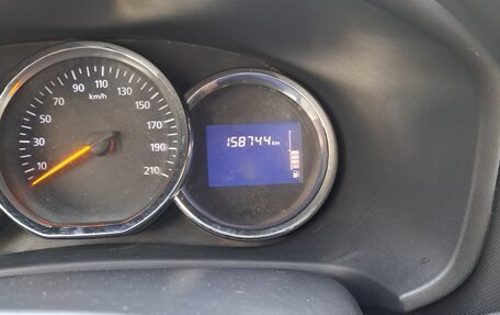 Renault Logan II, 2016 год, 7 фотография