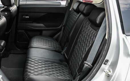 Mitsubishi Outlander III рестайлинг 3, 2018 год, 2 329 000 рублей, 9 фотография